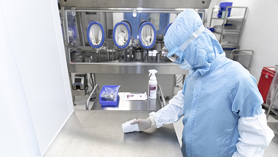 Cleanroom Surface Wiping