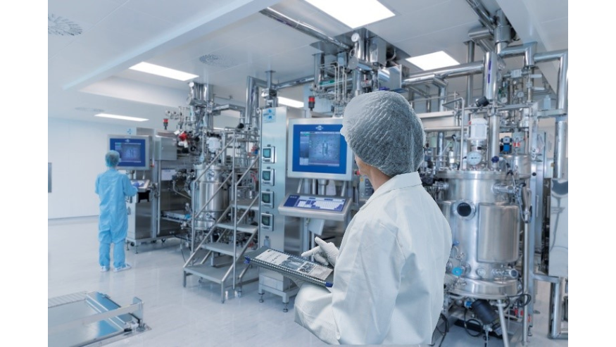 CLEEN by Ecolab software platform in use at a manufacturing plant. The interface highlights features such as real-time data capture, step-by-step guidance, and user-friendly navigation designed to enhance efficiency and compliance in life sciences organizations.