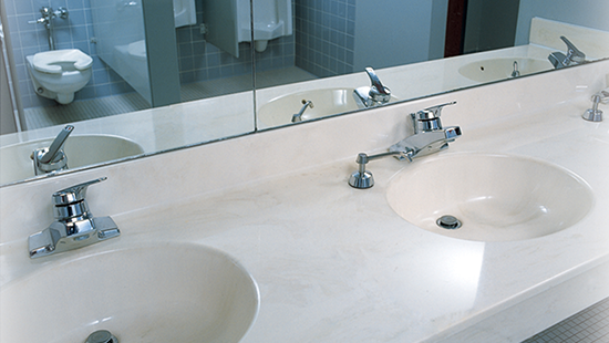 Restroomwsinksaquacoloredstalls