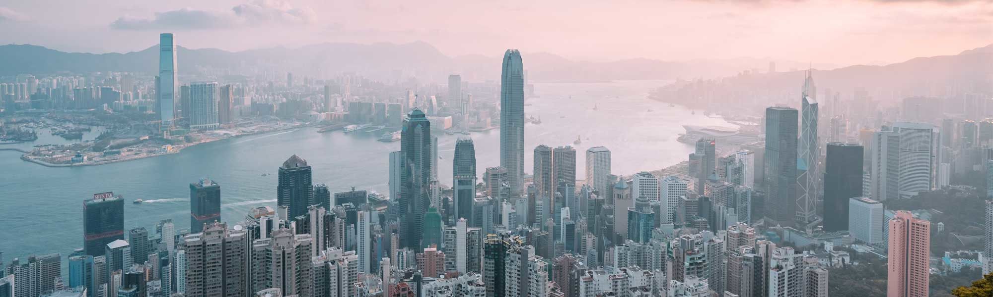 Image of large city to use for the 1.5c Climate Commitment Sustainability story.